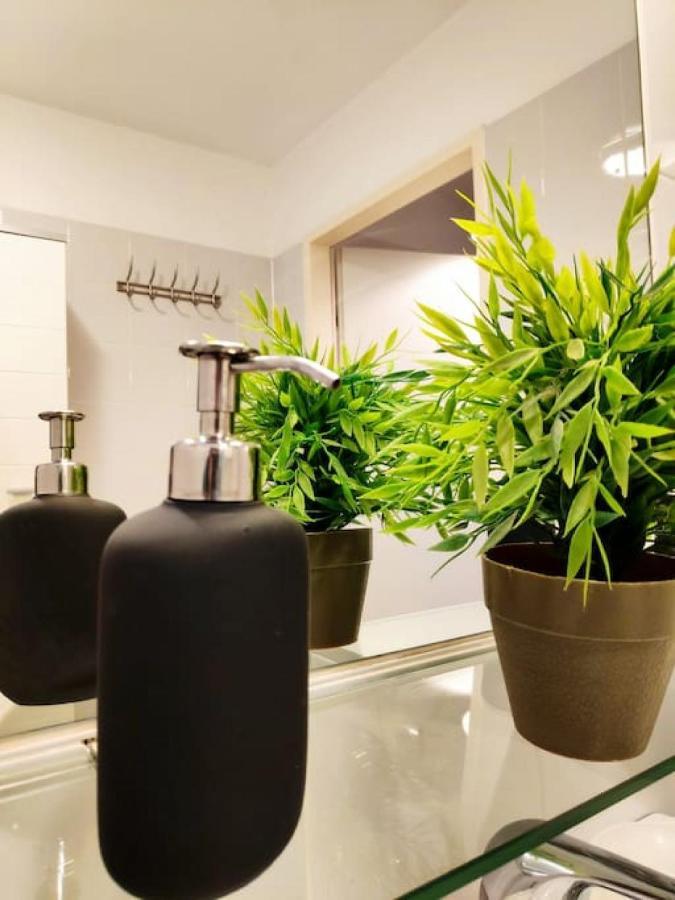 Nd Exquisites Wundervolles Ruhiges Terrassenapartment Mit Garage Vienne Extérieur photo